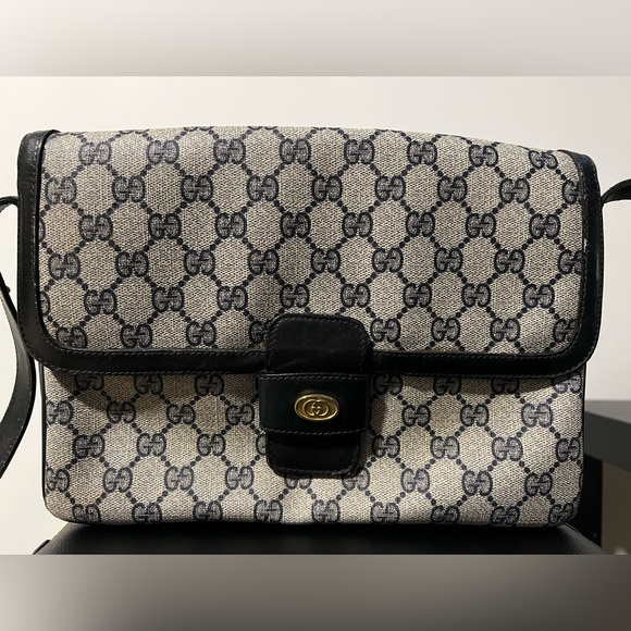 Authentic PVC Leather GG shoulder bag - Picture 3 of 16